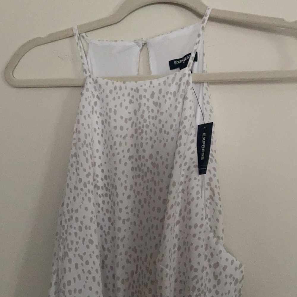 Express dress - Picture 2 of 4